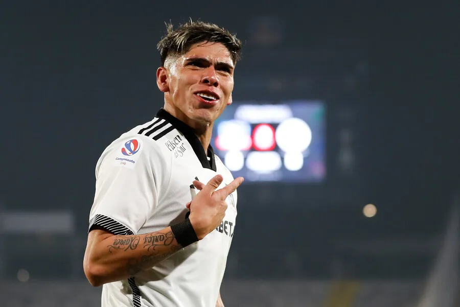 Palacios podría recibir una mala noticia | Foto: Photosport