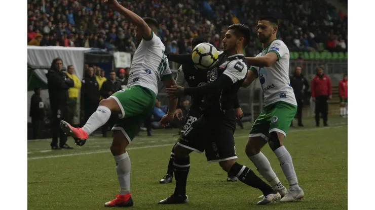 La última vez que Colo Colo visitó a Deportes Puerto Montt en El Chinquihue fue en la Copa Chile 2019. (Foto: Nicolás Klein/Photosport)