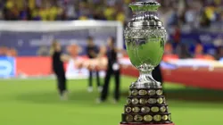 Claudio Borghi critica la realización de la Copa América en otro territorio.