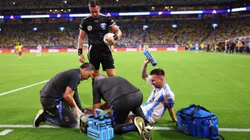 Lionel Messi sufrió molestias físicas tras recibir dura infracción. (Foto: Getty)