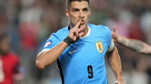 Luis Suárez le dio vida a Uruguay