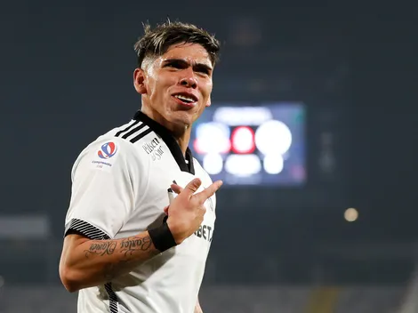 Carlos Palacios manda flor de dardo a Vero Bianchi