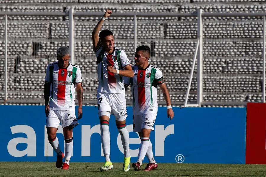 Iván Román en la mira de los dos grandes del fútbol chileno