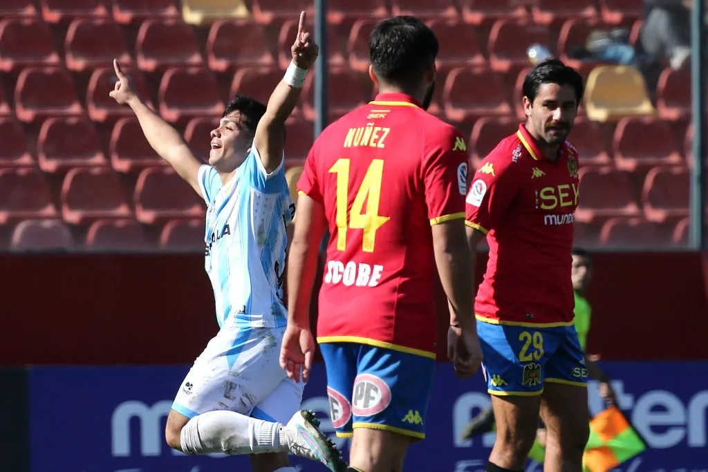 Magallanes arrasó a Unión Española