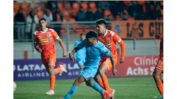 Cobreloa no pudo en su estadio y cayó 2 a 0 ante Deportes Iquique