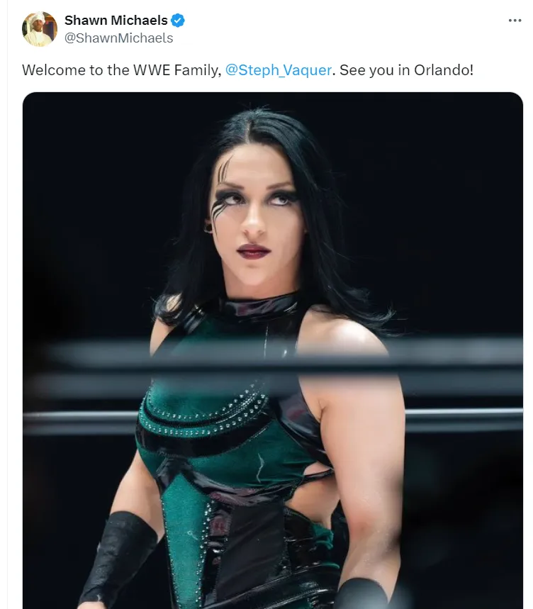 Shawn Michaels anuncia el arribo de Stephanie Vaquer a la WWE.