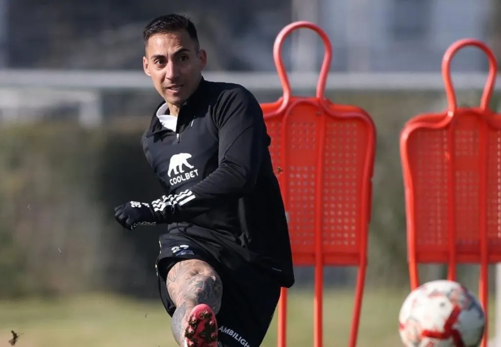 Javier Correa tendría fecha de debut en Colo Colo.