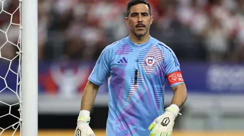 Claudio Bravo no estaría en los planes de Gareca para septiembre