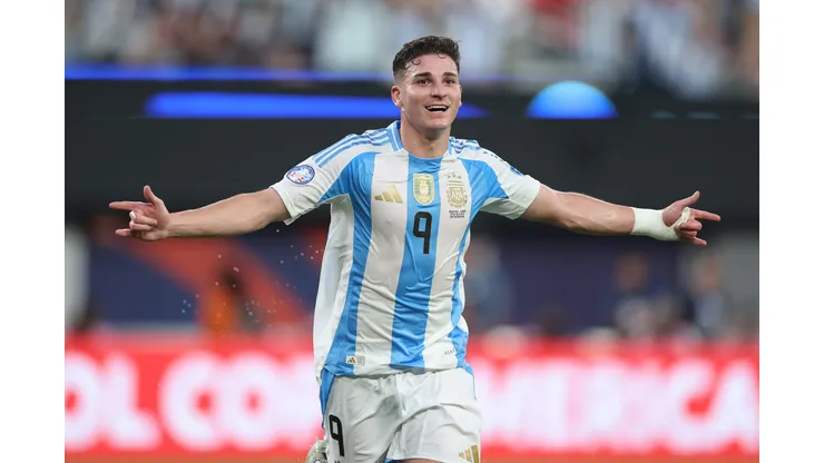 Julián Álvarez marca en triunfo de Argentina ante Canadá.