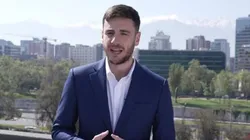 En medio de la Eurocopa, el comunicador tuvo palabras para recordar a un ariete chileno.