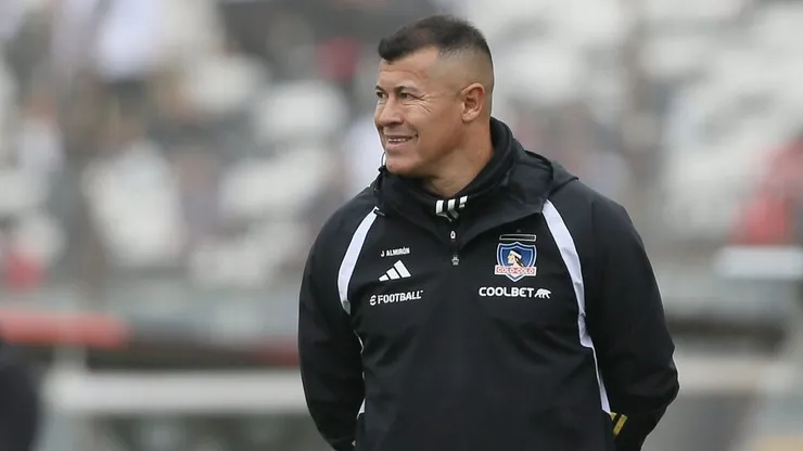 El entrenador de Colo Colo recibe una tremenda noticia