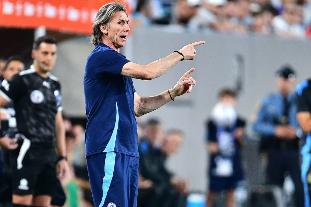 Leonardo Véliz respaldó a Ricardo Gareca. (Foto: Photosport)