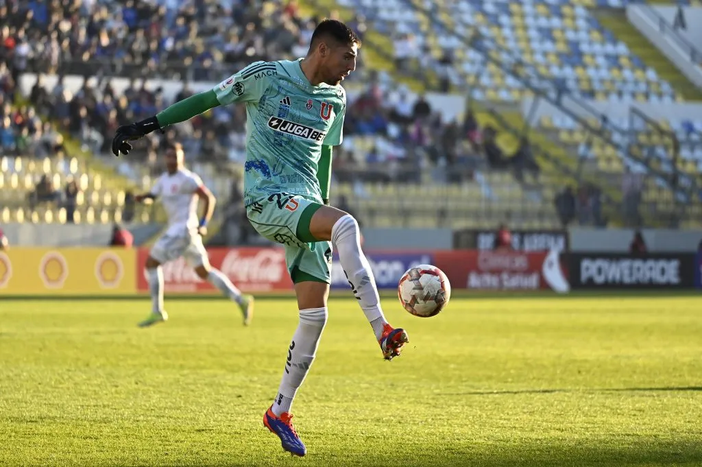 Gabriel Castellón se refirió a los cuestionamientos internos del plantel de Universidad de Chile.