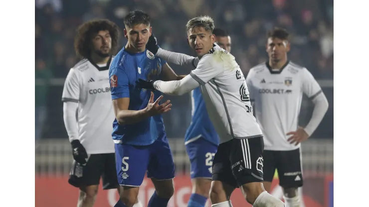 Colo Colo empató 1-1 con Deportes Santa Cruz en Curicó. (Foto: José Robles/Photosport)