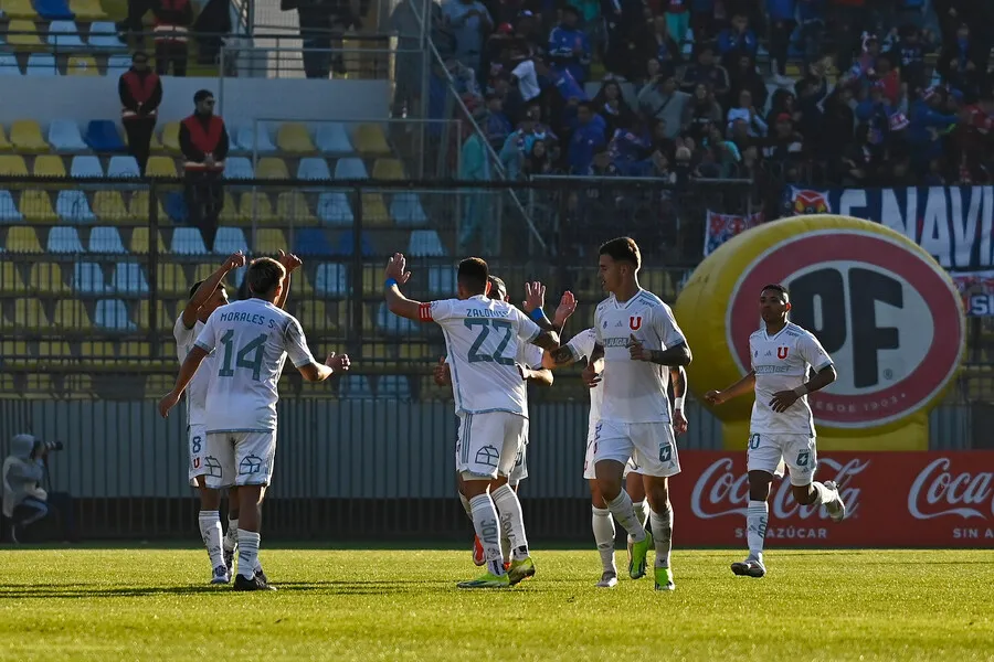 Zaldivia no cree que sea un problema permanente los goles tempraneros en contra (Photosport)