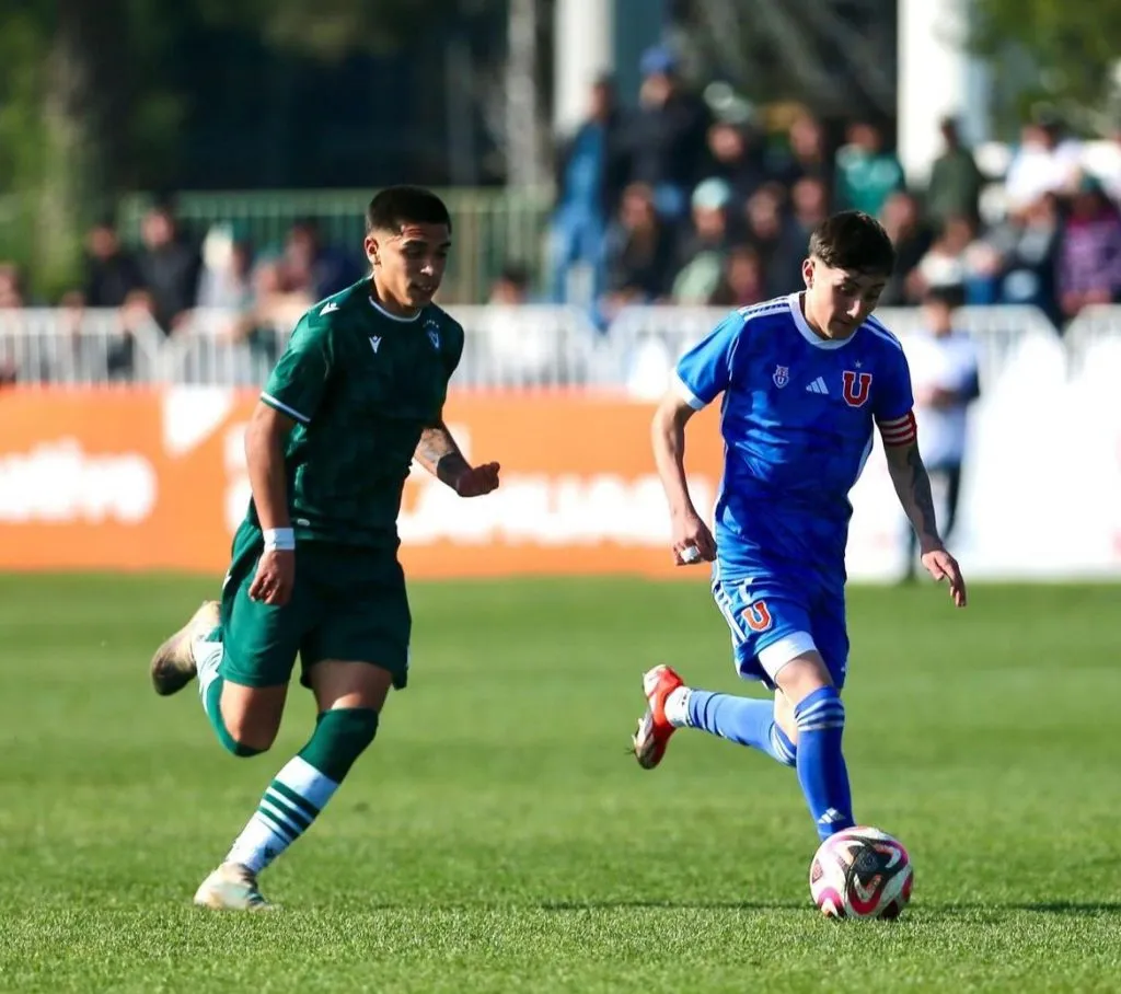 Con dos asistencias, Negrete fue el gran jugador de la final (Prensa UCH)