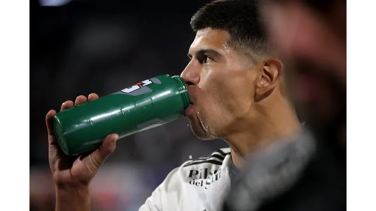 Esteban Pavez tendría una opción para salir de Colo Colo. (Foto: Jonnathan Oyarzún/Photosport)