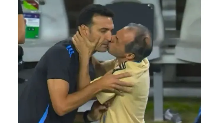 Lionel Scaloni habló sobre el beso del utilero