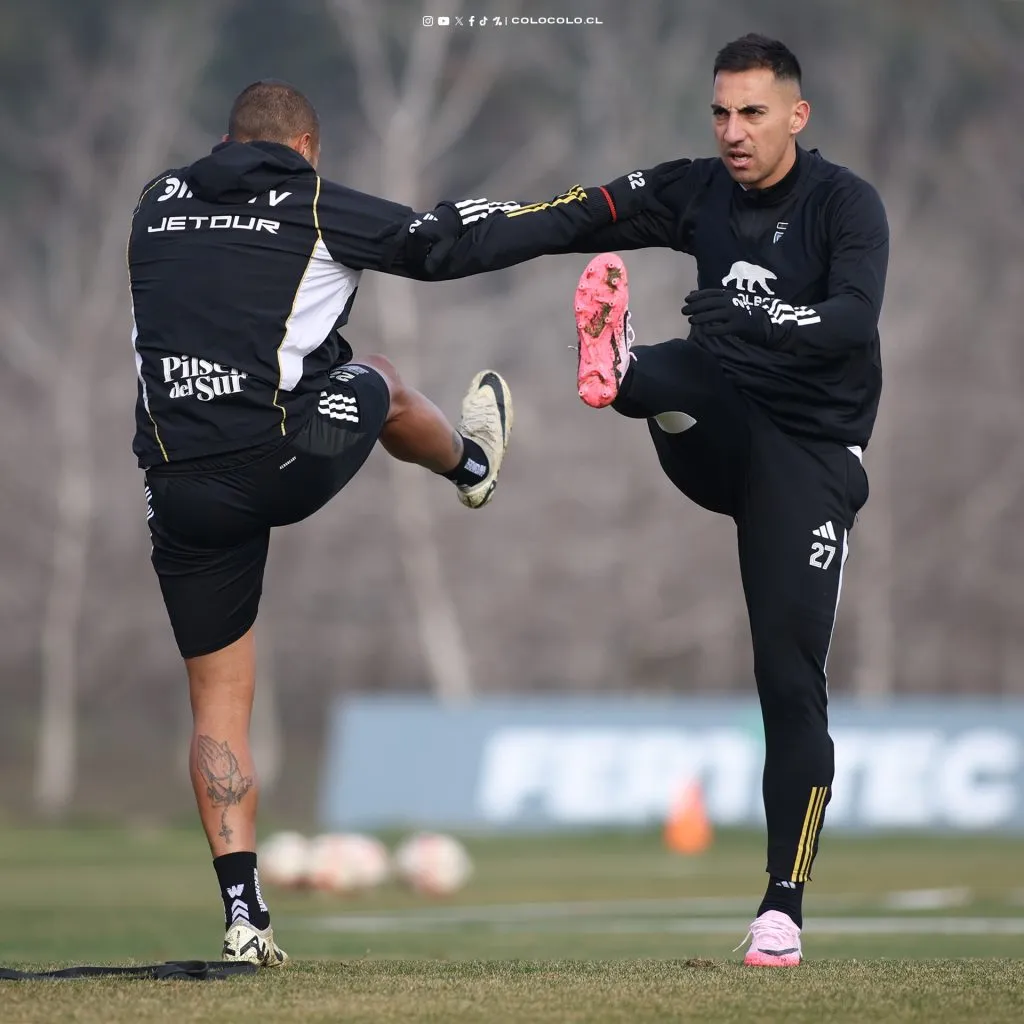 Javier Correa entrenando con Leandro Benegas. (Foto: @ColoColo)