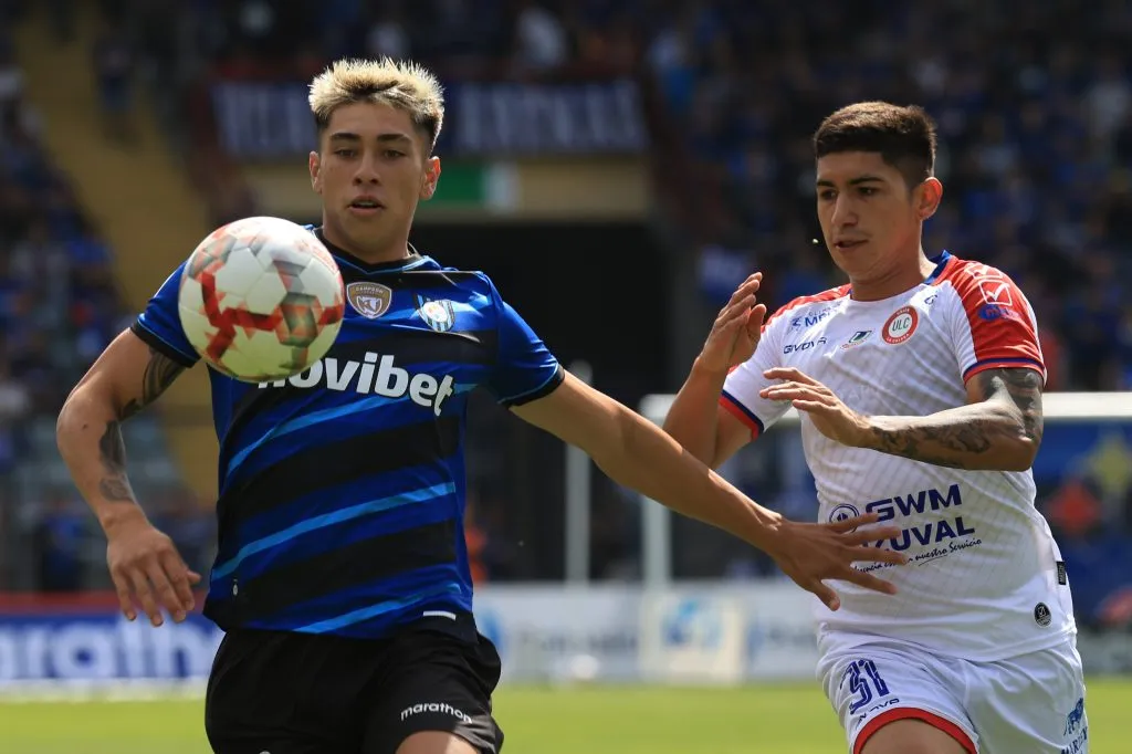 Claudio Borghi elogia al jugador de Huachpato, Maximiliano Gutiérrez (Foto: Photosport)