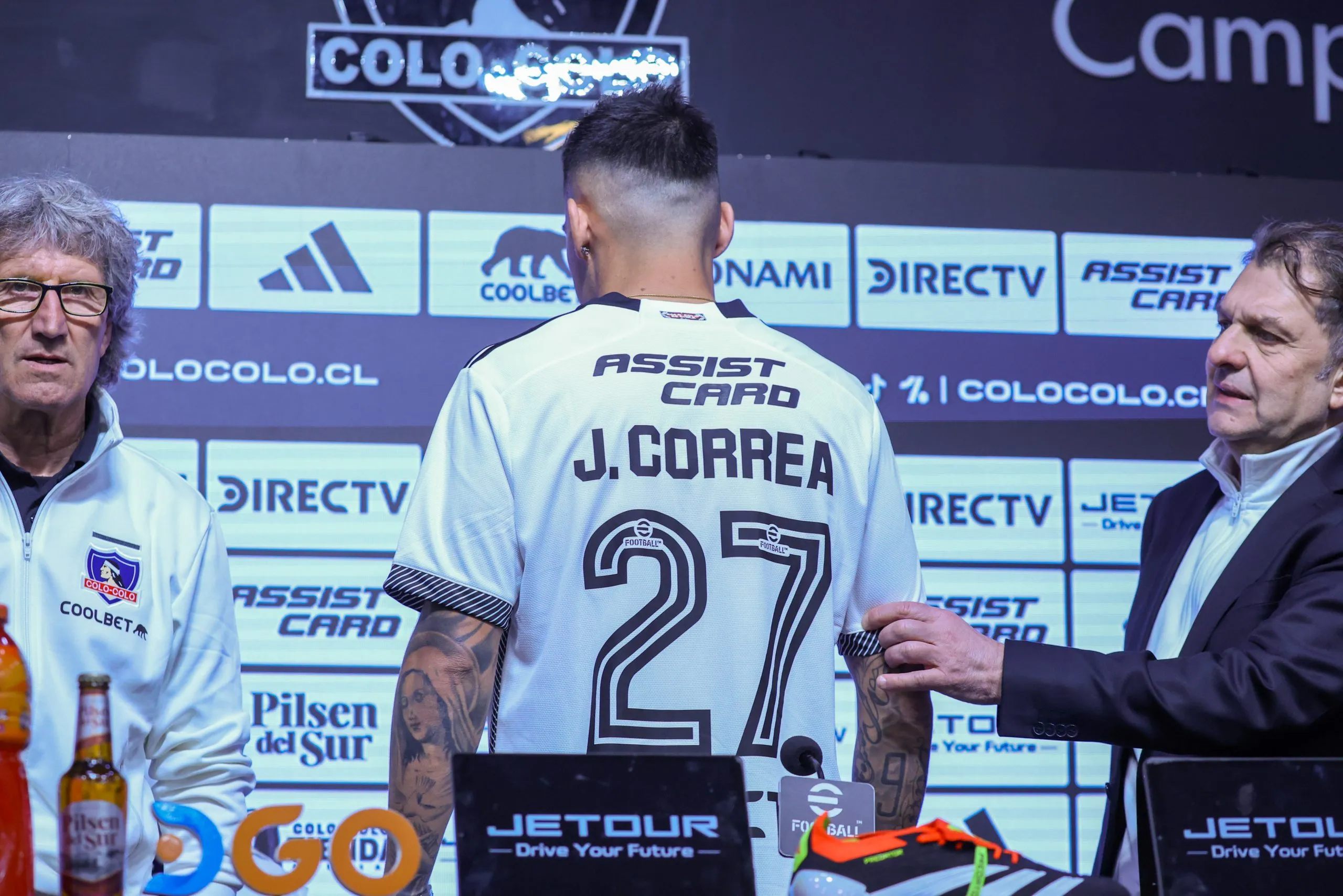 Javier Correa fue presentado este miércoles como refuerzo de Colo Colo (Foto: Photosport)