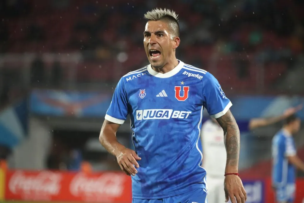 Leandro Fernández no convence a Tito Awad. Llegó a principios de 2023 a Universidad de Chile.