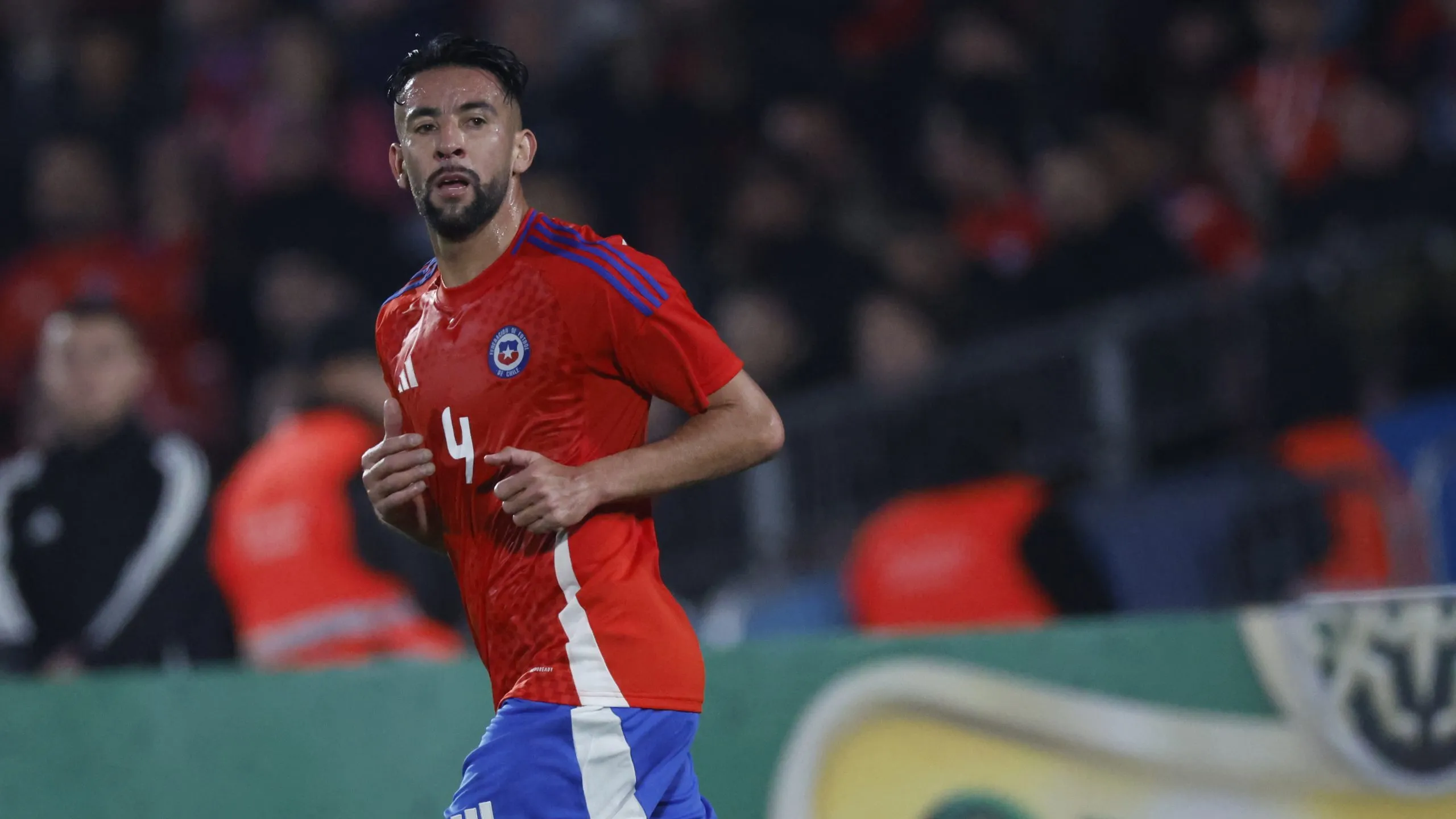 Mauricio Isla es opción para reforzar a Colo Colo. (Foto: Photosport)