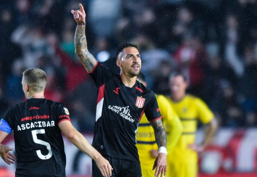 Javier Correa fue anunciado este lunes en Colo Colo. (Foto: Gustavo Garello/Getty Images)