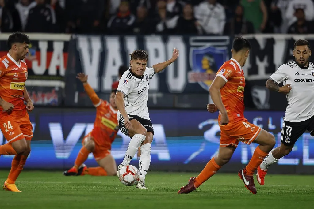 Cobreloa venció por 2-0 a Colo Colo en la primera rueda. Ahora se volverán a medir este domingo a las 15:00 en Calama por la segunda parte del Campeonato. (Foto: Photosport)