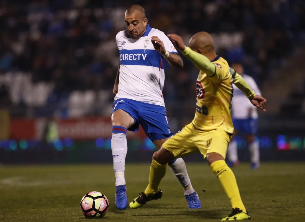 Santiago Silva desea regresar al fútbol. (Foto: Photosport)
