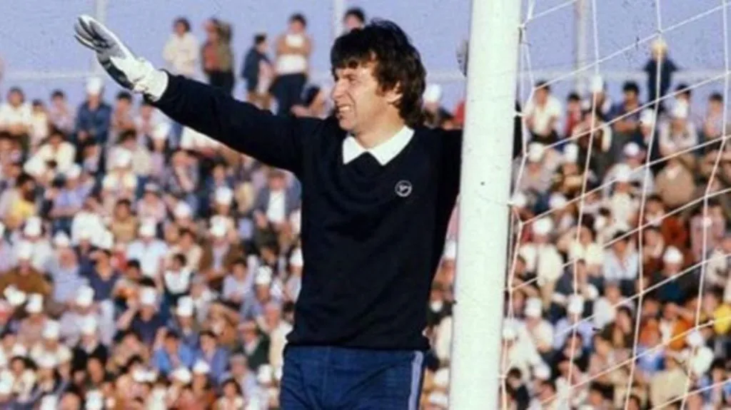 Adolfo Nef (Revista Estadio)