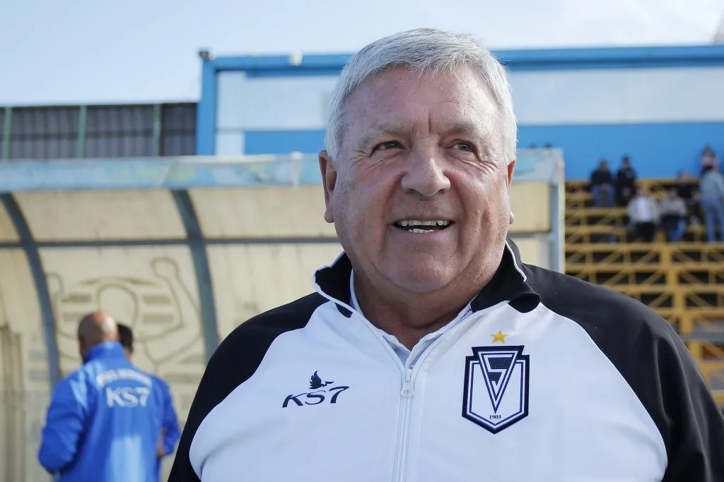 Luis Marcoleta considera que el entrenador actual busca parecerse al futbolista. (Foto: Photosport)