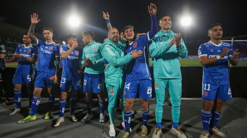 "Se parece mucho a...": Comparan esta U con otro exitoso proceso azul