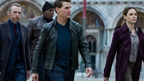 Tom Cruise encabeza el elenco de Misión Imposible: Sentencia Mortal, Parte 1.