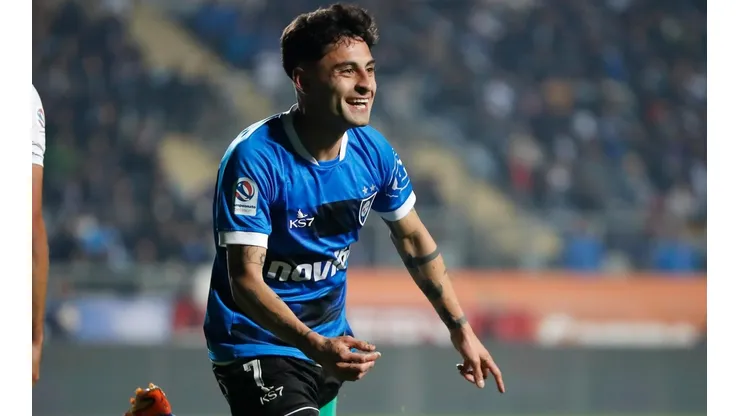 Las universidades de Chile y Católica se pelean a Javier Altamirano