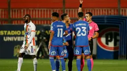 Darío Osorio vio la cartulina roja y fue blanco de críticas en la U