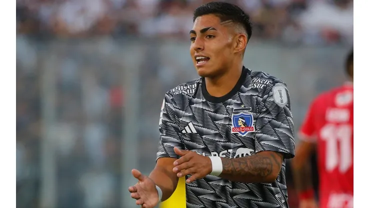 Jordhy Thompson se reintegró a los trabajos en Colo Colo