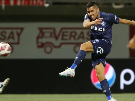 VIDEO: Pinares anota el golazo de la noche y sella el triunfo de la UC ante Copiapó