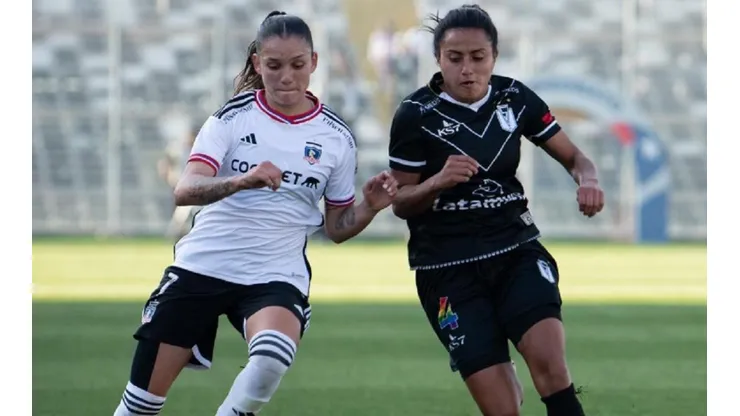 Las Albas vencieron a las Microbuseras en el estadio Monumental.