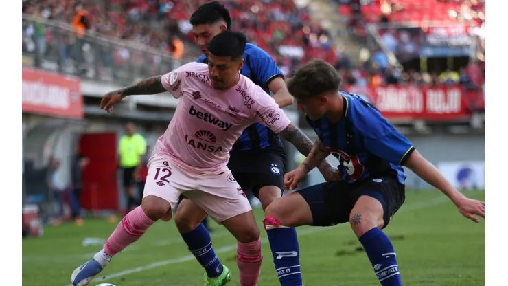 Huachipato está cerca del líder Cobresal