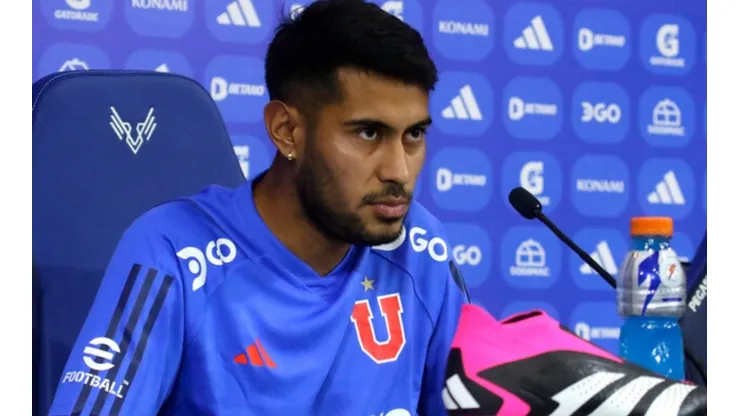 Emmanuel Ojeda entrena con normalidad en Universidad de Chile y asoma como opción para enfrentar a Cobresal