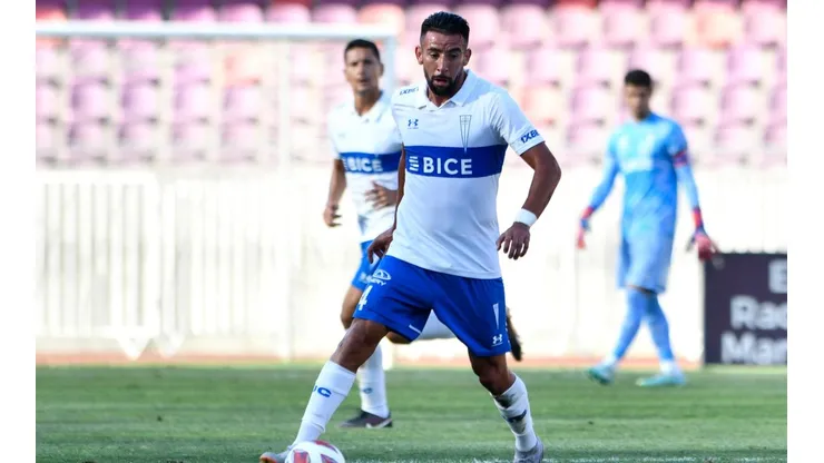 Ex futbolista de Colo Colo aprobó llegada de Mauricio Isla al Monumental