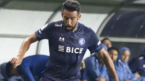 Fernando Astengo se refiere a opción de Mauricio Isla en Colo Colo