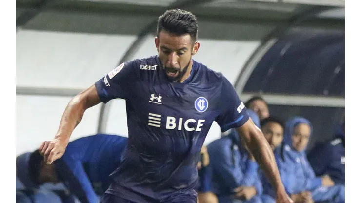 Fernando Astengo se refiere a opción de Mauricio Isla en Colo Colo