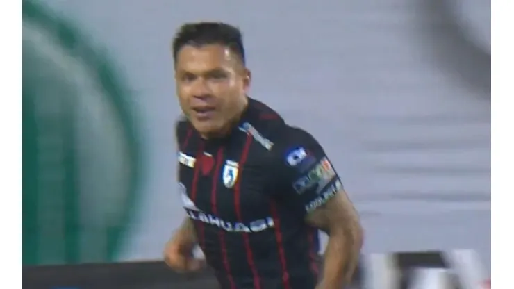 Álvaro Ramos se anota con un golazo en Deportes Iquique ante Deportes Temuco