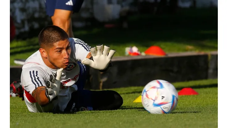 Cortés, de momento, es suplente en Colo Colo.