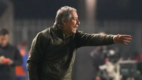 Los seguidores de la UC ya no quieren más con Holan