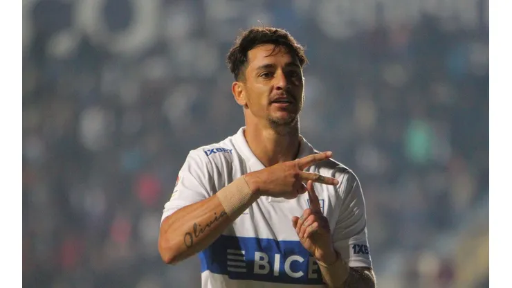El Toro llegó a los 92 goles con la UC y alcanzó al Beto Acosta