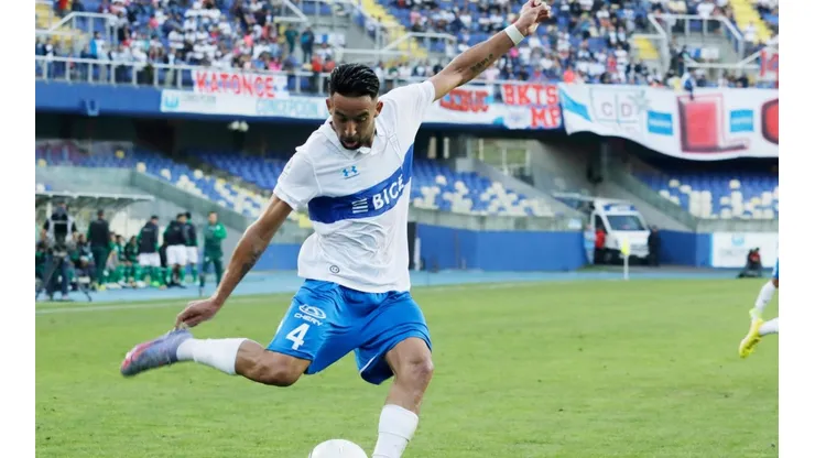 El entorno de Mauricio Isla se comunicó con el cuerpo técnico de Colo Colo