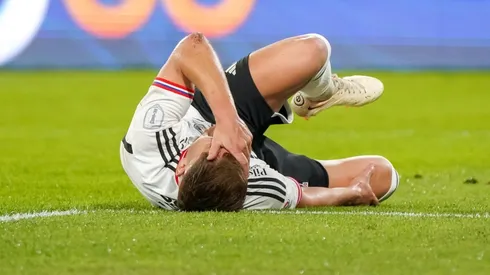 Gil tuvo que salir reemplazado por lesión en el primer tiempo.